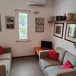 別荘 Casa Ibiscus Tropea サンタ・ドメーニカ