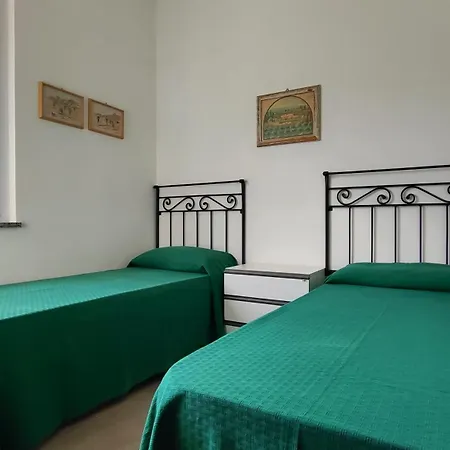 Casa Ibiscus Tropea * サンタ・ドメーニカ