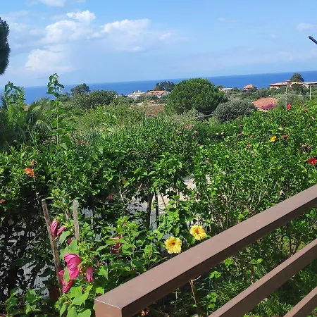 Casa Ibiscus Tropea Vakantiehuis